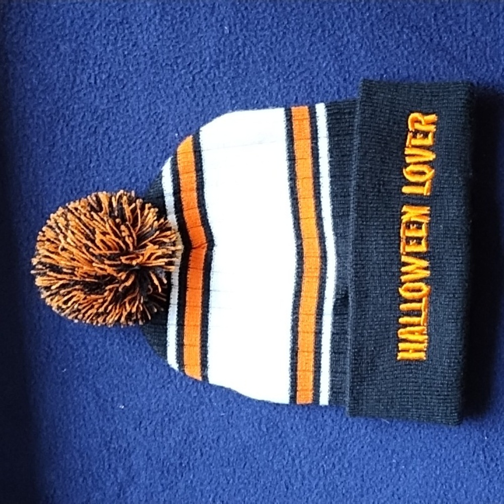 Beanie Halloween lovers